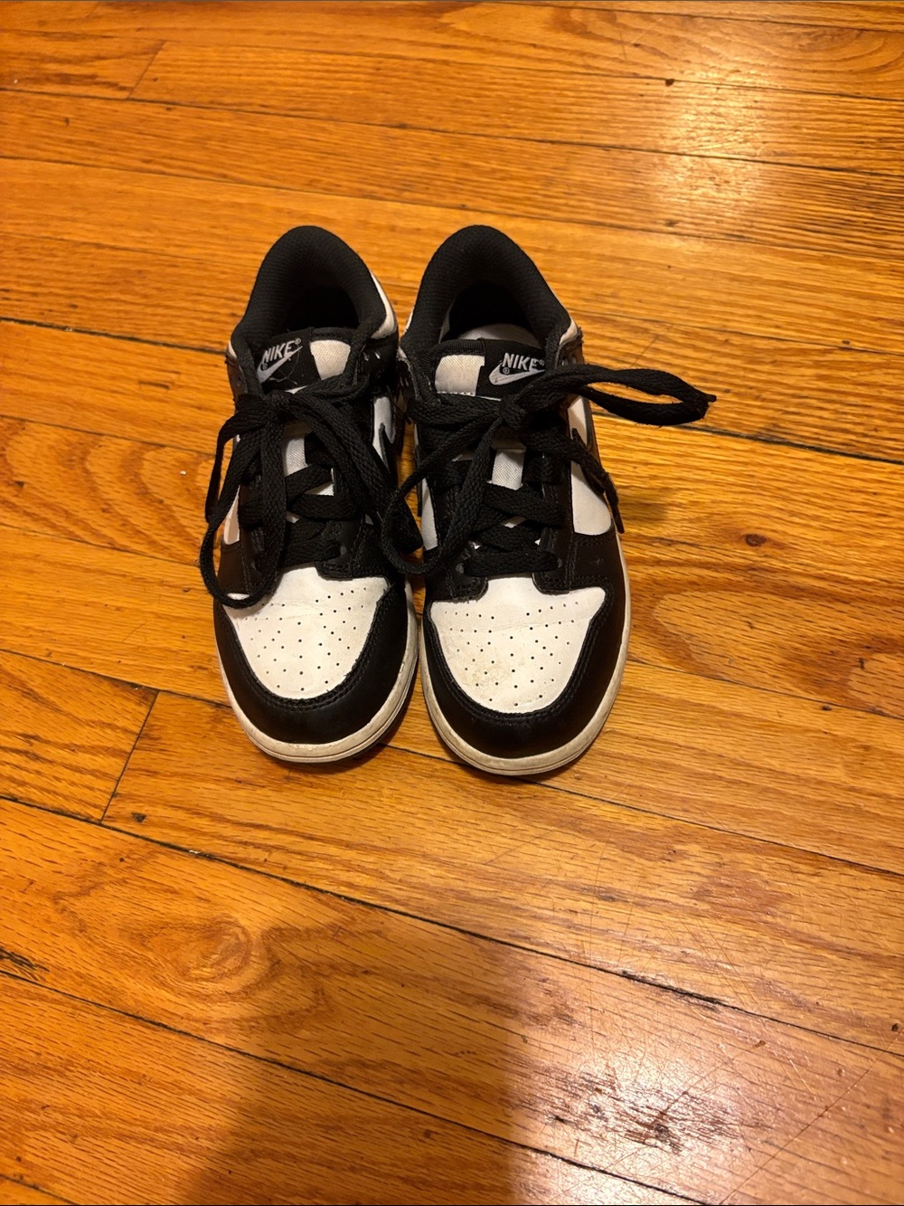 Nike Kids Black and White Low Top Sneakers with Swoosh